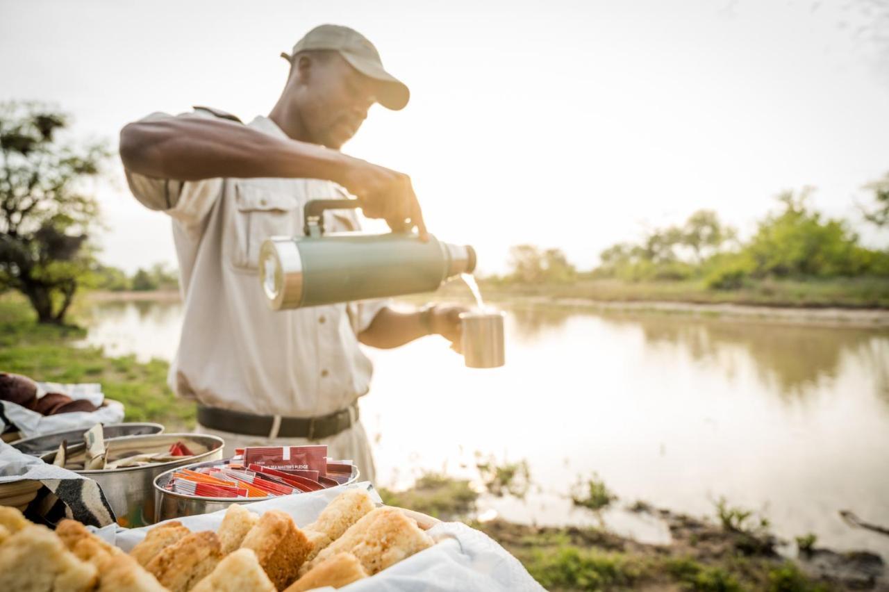 Kambaku Safari Lodge محمية تيمبافاتي غيم المظهر الخارجي الصورة