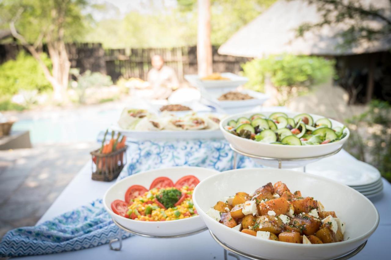 Kambaku Safari Lodge محمية تيمبافاتي غيم المظهر الخارجي الصورة